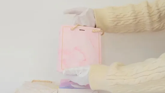 Impresión de bolsas de papel kraft personalizadas para compras, regalos y bodas.